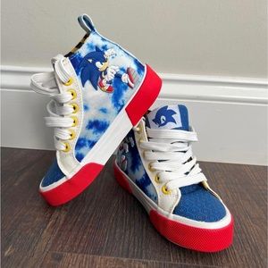 Sonic the Hedgehog high-tops!
